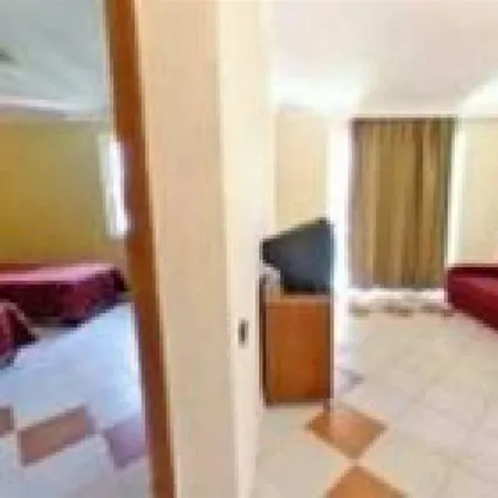 Apartment Tac Naula *